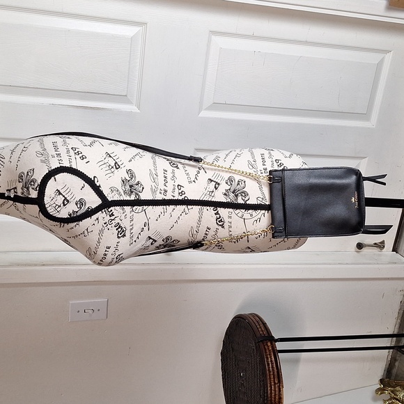 Juicy Couture Small Crossbody Bag - Picture 5 of 9